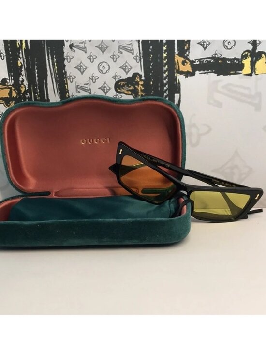 New Authentic Gucci GG626S 002 Sunglasses – Black Frame with Yellow Lenses ✨ main image 8